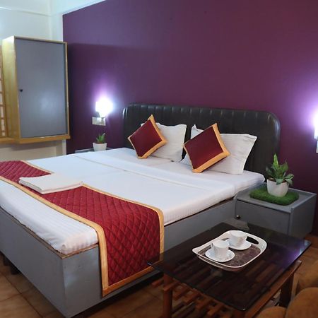 Grand Harmony Beach Resort Kovalam Exteriör bild
