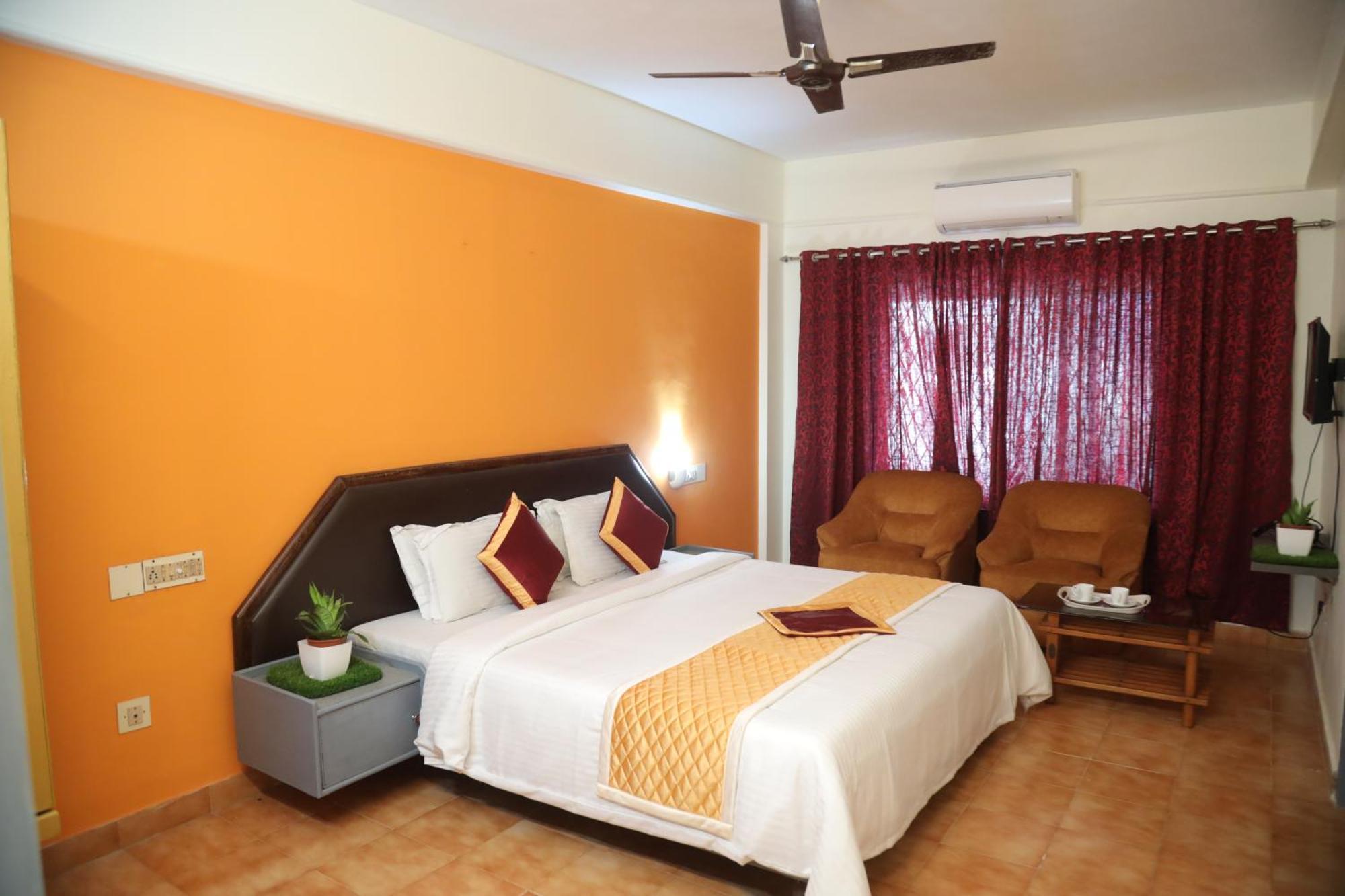Grand Harmony Beach Resort Kovalam Exteriör bild