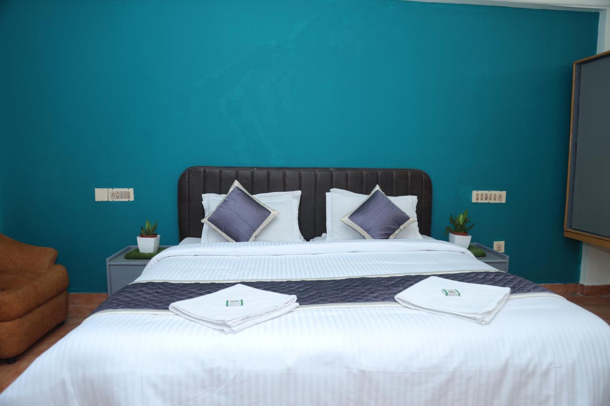 Grand Harmony Beach Resort Kovalam Exteriör bild